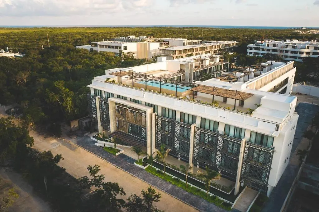 La Bohme Ultra-Luxe Condo 툴룸 0*,