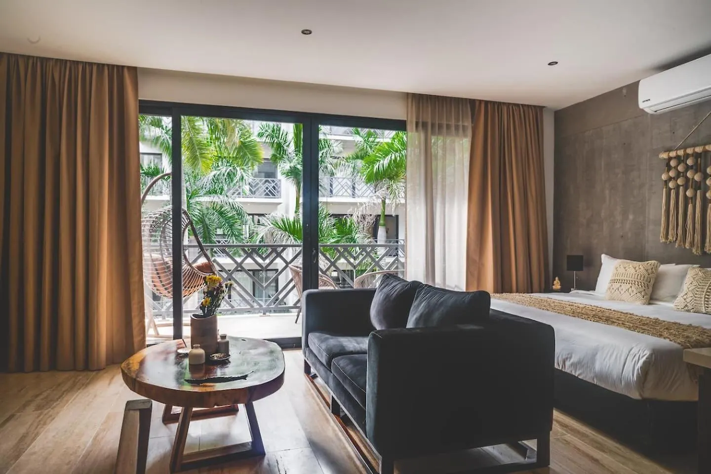 펜션 La Bohme Ultra-Luxe Condo 툴룸
